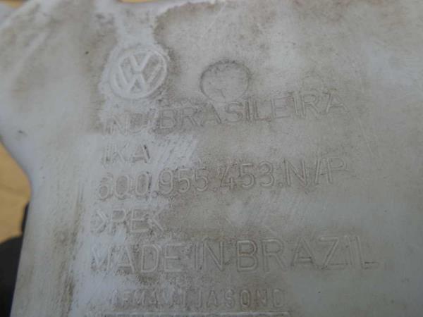 RESERVOIR LAVE GLACE VW POLO 9N/ FOX / SEAT IBIZA 6L/ SKODA FABIA - Vue 3